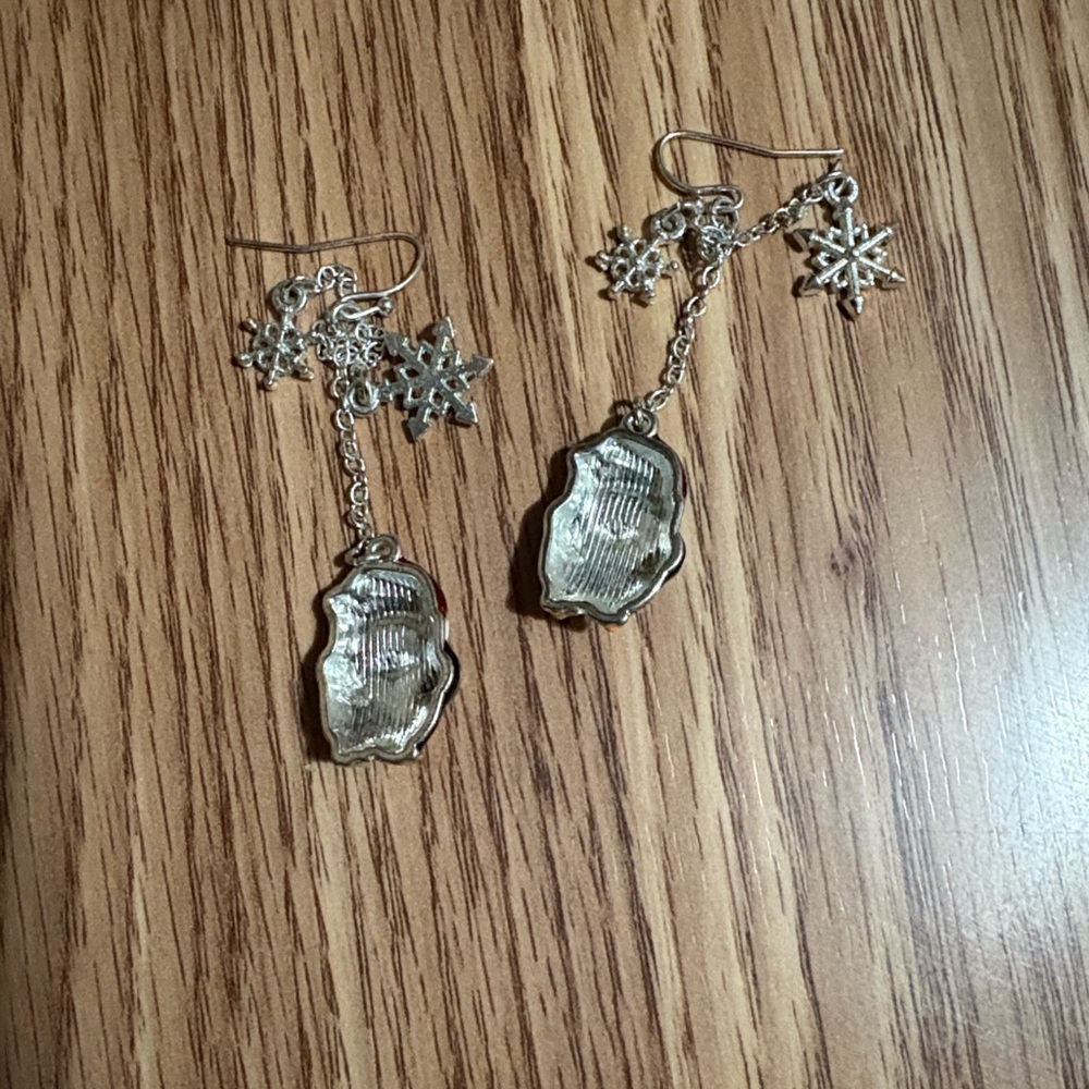 VINTAGE SANTA PENGUIN DANGLING SNOWFLAKE ACCENTS SILVER-TONE HOOK 2.5" EARRINGS - Picture 5 of 9
